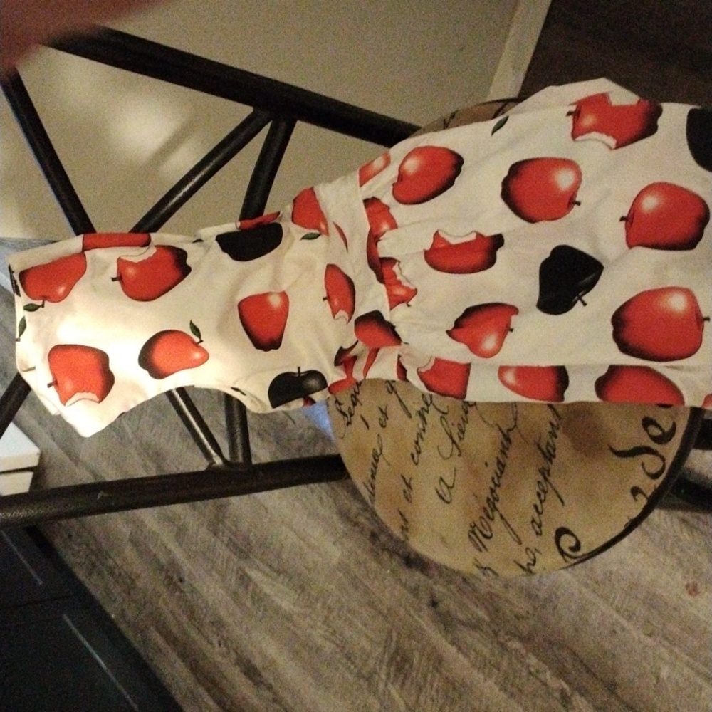 Dress - Picture 3 of 3